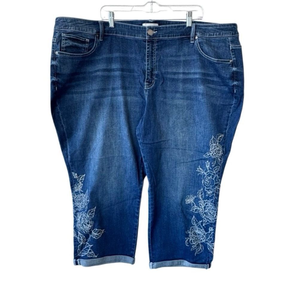 Lane Bryant Mid-Rise Jeans Girlfriend Crop Floral Embroidered Denim SZ 28